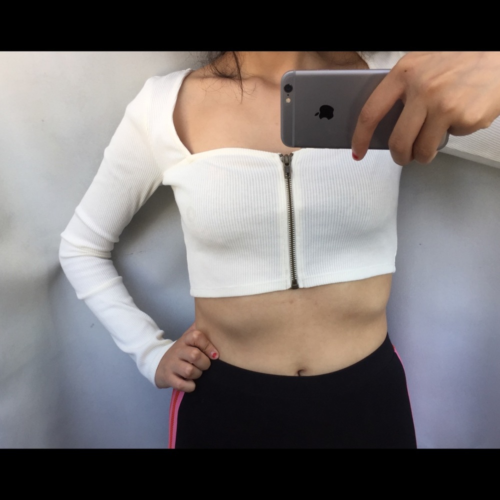 La Hearts zip front crop top